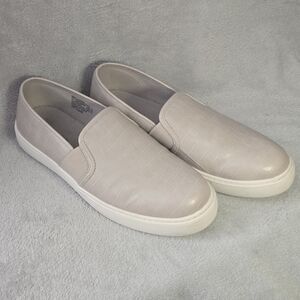 Time and Tru Women Sneakers Taupe Gray Memory Foam Comfort Slip On Shoe, Size 10